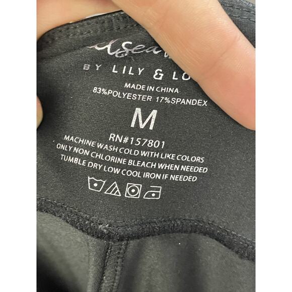 Chelsea DeBoer Lily & Lottie Leggings Womens Medium Black Shiny High Rise Pants - Picture 8 of 8